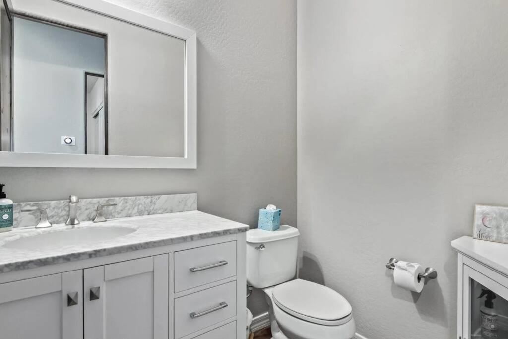Phoenix Home With Heated Pool, Desert Views & Hot Tub Anthem Luaran gambar