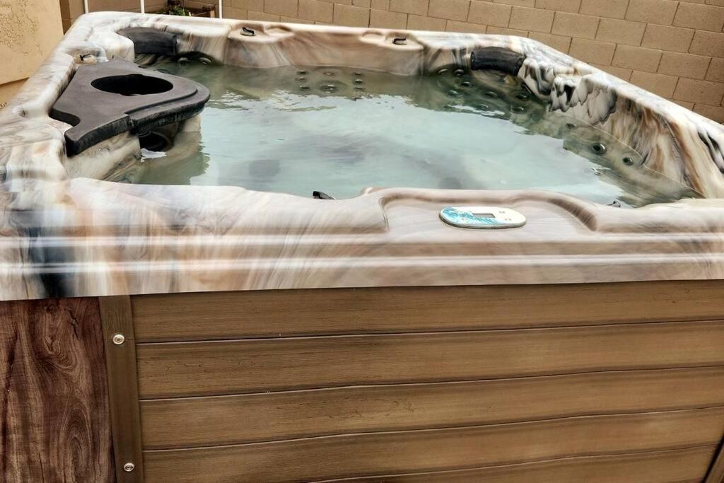 Phoenix Home With Heated Pool, Desert Views & Hot Tub Anthem Luaran gambar